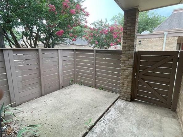 3121  Park Lane  1128, Dallas Texas 75220