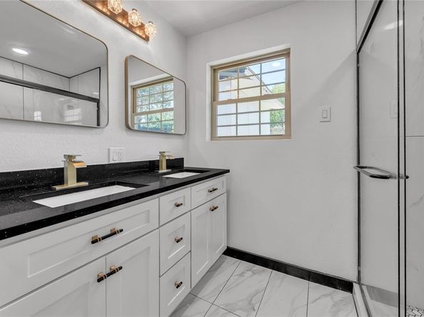 6506  Palm Island Street , Dallas Texas 75241