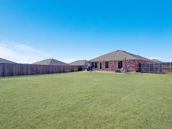 824  Costlow Lane , Fate Texas 75189