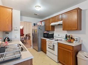 636  Yarrow Circle , Dallas Texas 75217