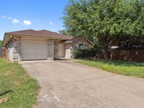 636  Yarrow Circle , Dallas Texas 75217