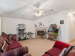 636  Yarrow Circle , Dallas Texas 75217