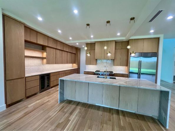 3753  Bolivar Drive , Dallas Texas 75220
