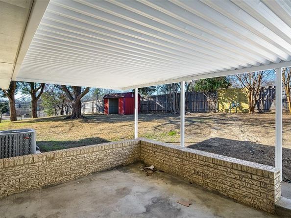 5945  Fox Hill Lane , Dallas Texas 75232