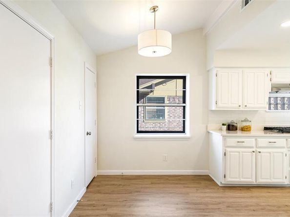 5945  Fox Hill Lane , Dallas Texas 75232
