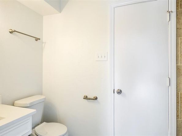 5945  Fox Hill Lane , Dallas Texas 75232