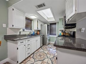 4138  Victoria Street , Irving Texas 75062