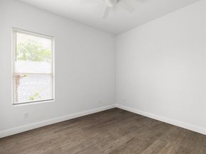 2521  Campbell Street , Fort Worth Texas 76105
