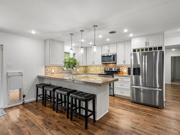 9818  Twin Creek  , Dallas Texas 75228