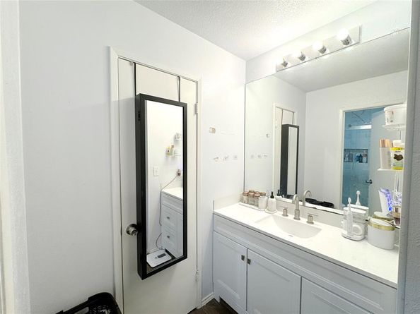 2922  Golden Meadow Drive , Garland Texas 75044