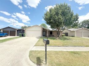 2922  Golden Meadow Drive , Garland Texas 75044