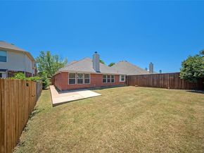 6000  Meadowglen Drive , Denton Texas 76226