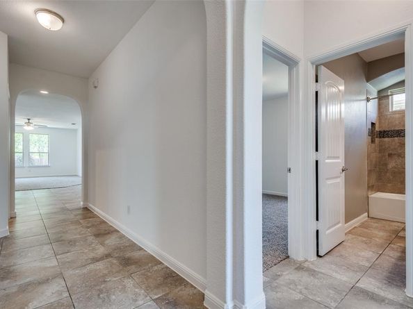 313  Oakbluff Drive , Denton Texas 76210