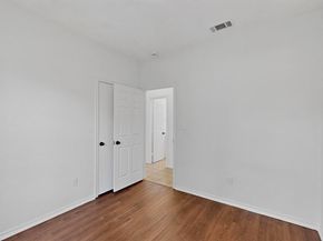 1302  Hendricks Avenue , Dallas Texas 75216