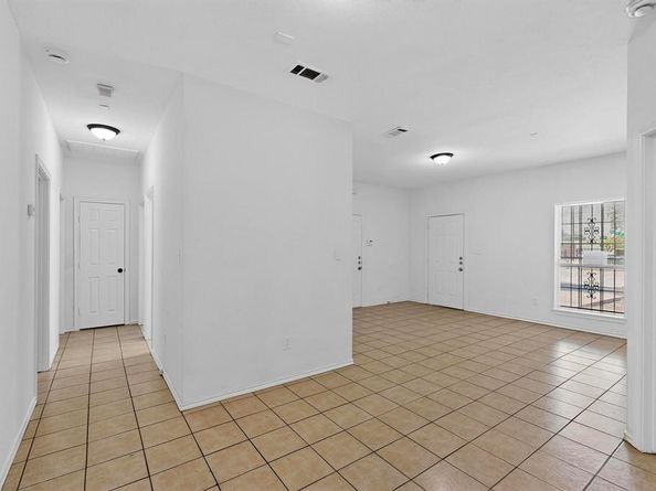 1302  Hendricks Avenue , Dallas Texas 75216
