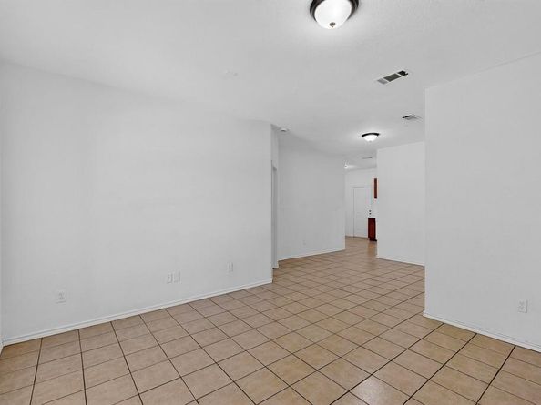 1302  Hendricks Avenue , Dallas Texas 75216