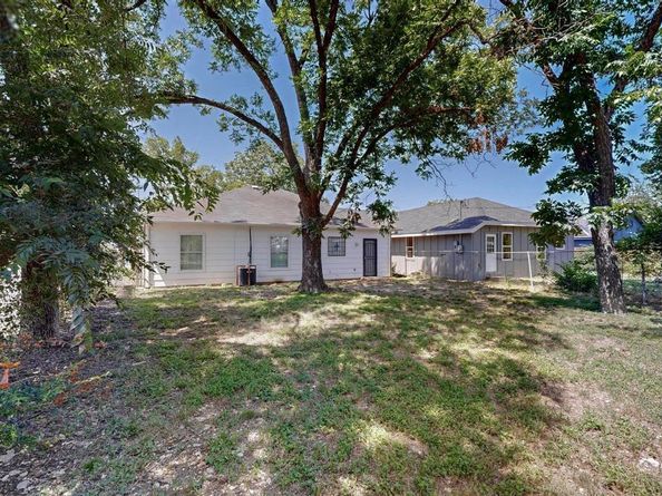 1302  Hendricks Avenue , Dallas Texas 75216