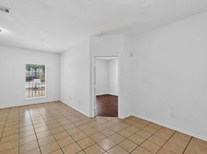 1302  Hendricks Avenue , Dallas Texas 75216