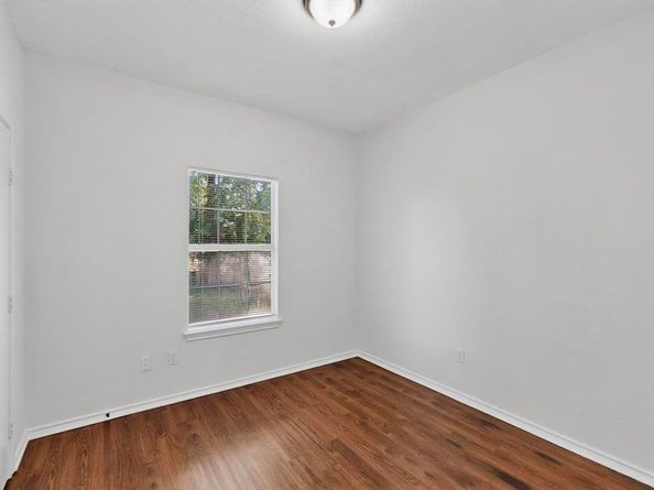 1302  Hendricks Avenue , Dallas Texas 75216