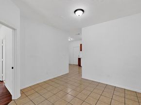 1302  Hendricks Avenue , Dallas Texas 75216