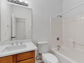 1302  Hendricks Avenue , Dallas Texas 75216