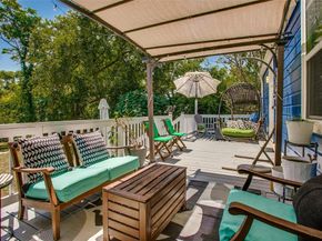 930  Burlington Boulevard , Dallas Texas 75208