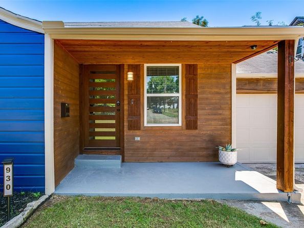 930  Burlington Boulevard , Dallas Texas 75208