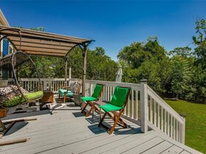 930  Burlington Boulevard , Dallas Texas 75208