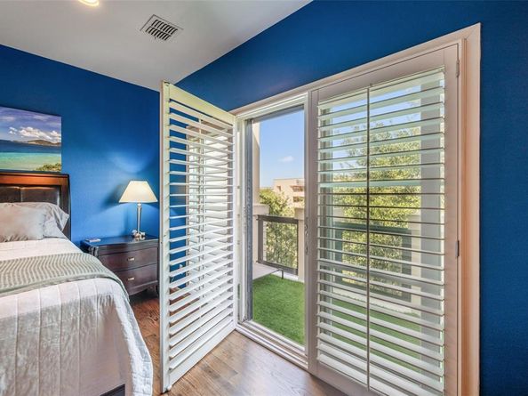 1202  Lipscomb Street , Fort Worth Texas 76104