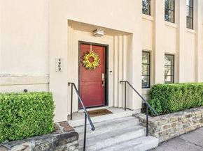 1202  Lipscomb Street , Fort Worth Texas 76104