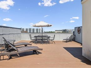 1202  Lipscomb Street , Fort Worth Texas 76104