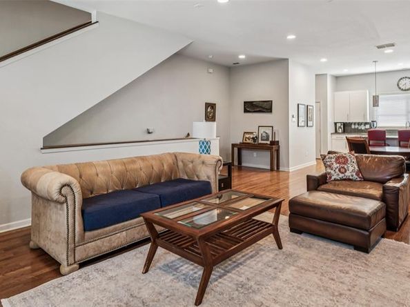 1202  Lipscomb Street , Fort Worth Texas 76104