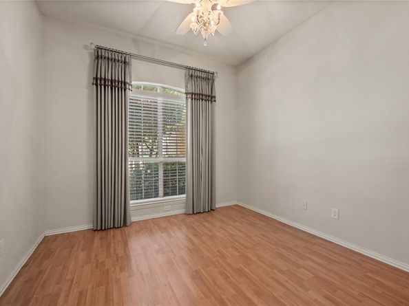 634  Rivercove Drive , Garland Texas 75044