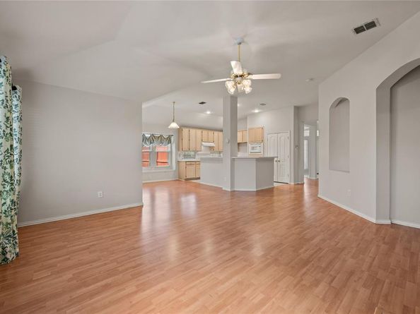 634  Rivercove Drive , Garland Texas 75044