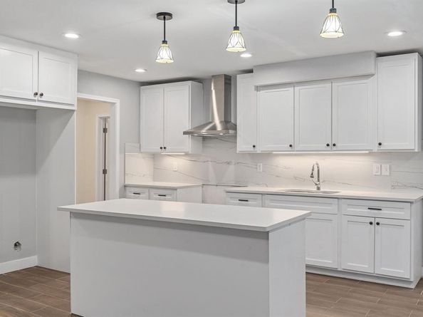 1524  Murray Drive , Garland Texas 75042