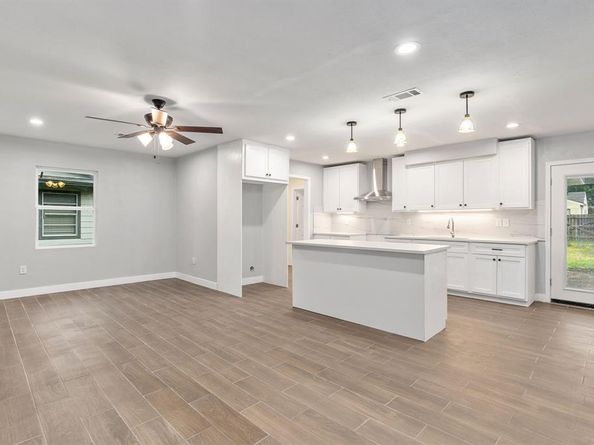1524  Murray Drive , Garland Texas 75042