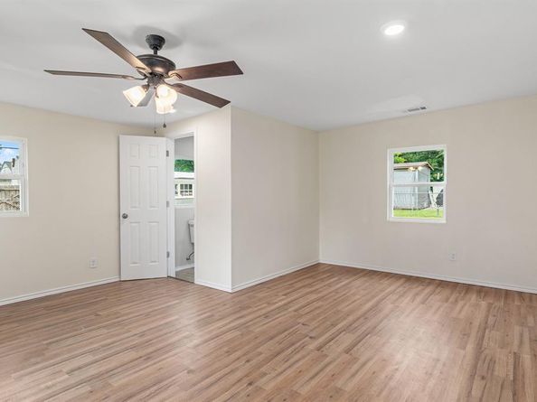 1524  Murray Drive , Garland Texas 75042