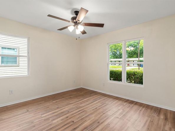 1524  Murray Drive , Garland Texas 75042