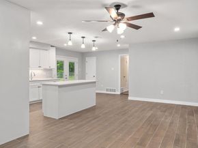 1524  Murray Drive , Garland Texas 75042