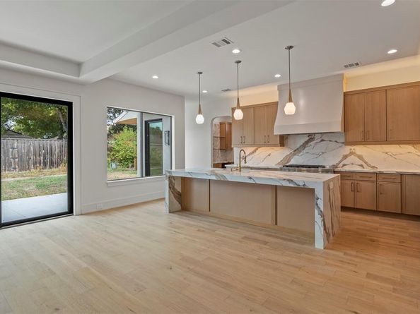 5009  Wateka Drive , Dallas Texas 75209