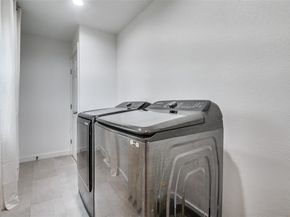 1818  Engle Avenue , Dallas Texas 75224
