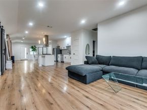 1818  Engle Avenue , Dallas Texas 75224