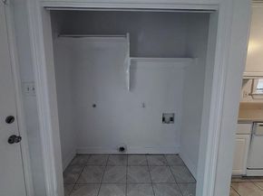 704 S Oakland Boulevard , Fort Worth Texas 76103