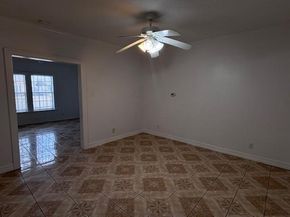 704 S Oakland Boulevard , Fort Worth Texas 76103