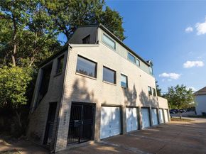 2643  Mccart Avenue , Fort Worth Texas 76110