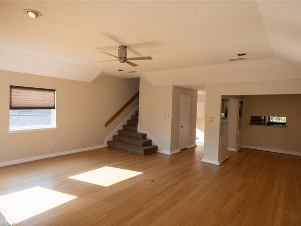 2643  Mccart Avenue , Fort Worth Texas 76110