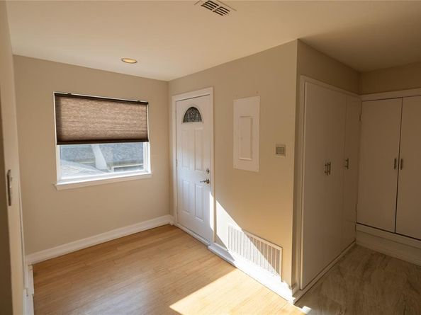 2643  Mccart Avenue , Fort Worth Texas 76110