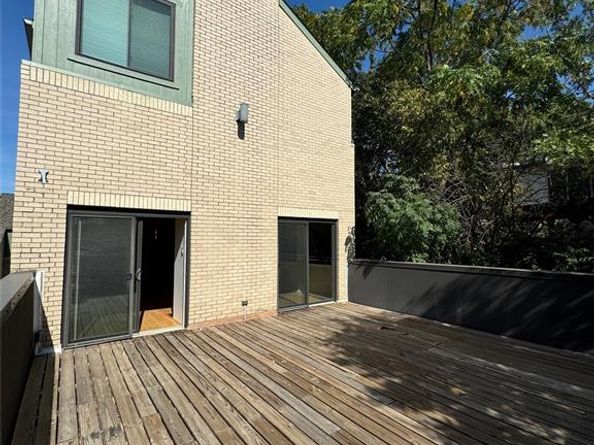 2643  Mccart Avenue , Fort Worth Texas 76110