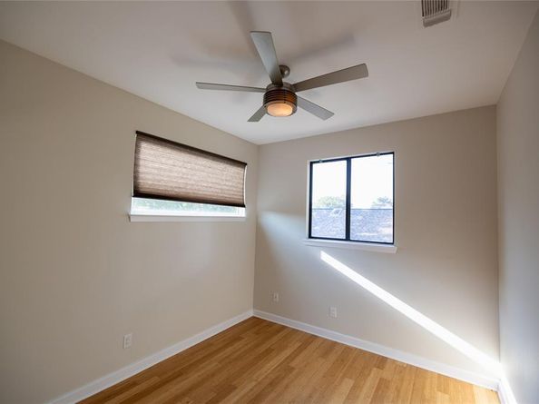 2643  Mccart Avenue , Fort Worth Texas 76110