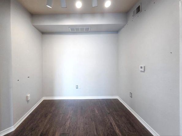 330  Las Colinas Boulevard E 456, Irving Texas 75039